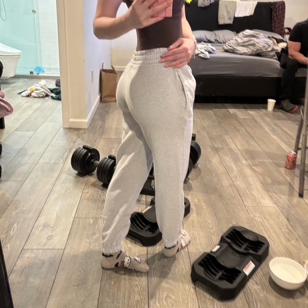 ˚⟡˖ ࣪  light grey comfy sweatpants